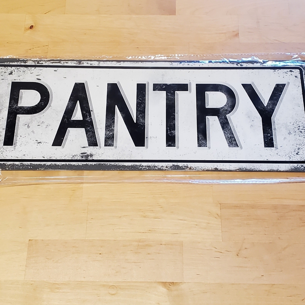 Metal Pantry Sign - Picture 3 of 5
